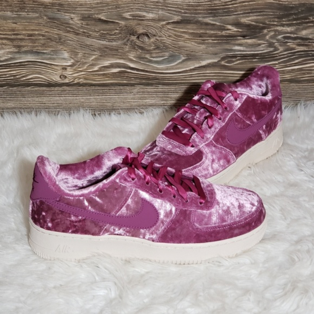 New Nike Air Force 1 LV8 Purple Velvet Sneakers - Picture 6 of 8